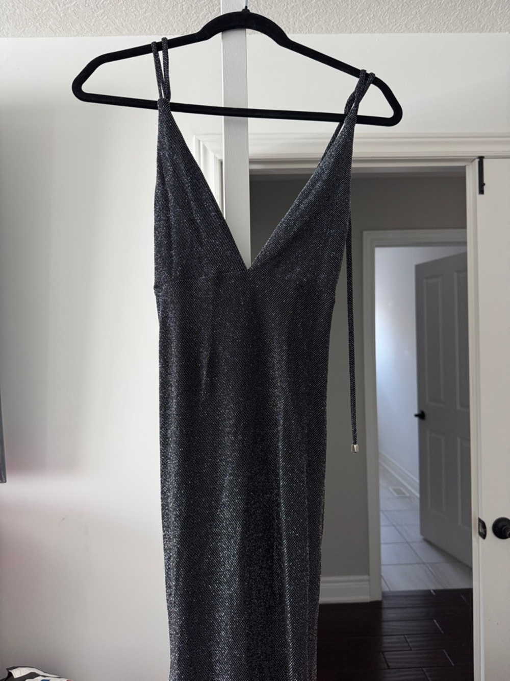 Sparkling Black Strapless Slip Dress with V-Neck